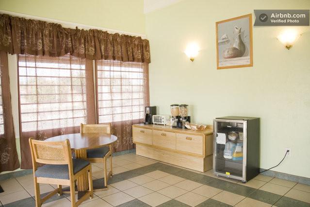 Holiday Motel - Fresno Zewnętrze zdjęcie